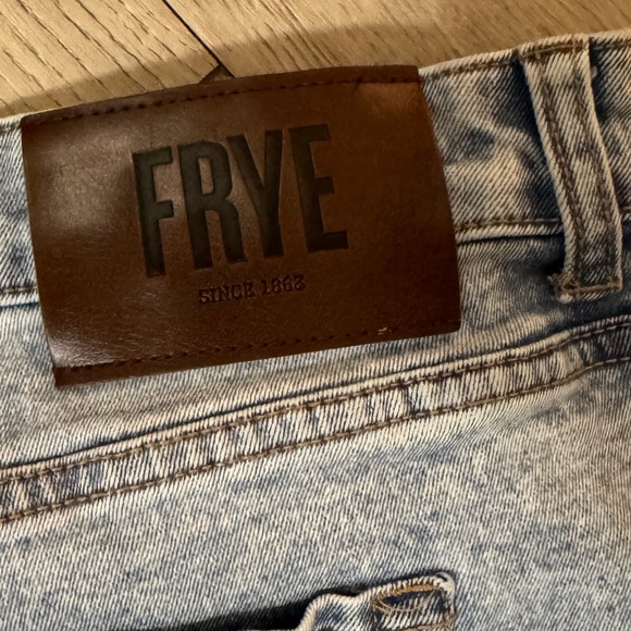 FRYE Straight Leg Jeans Women’s Size 16/34 High Rise Light Wash Stretch Denim - Picture 7 of 7